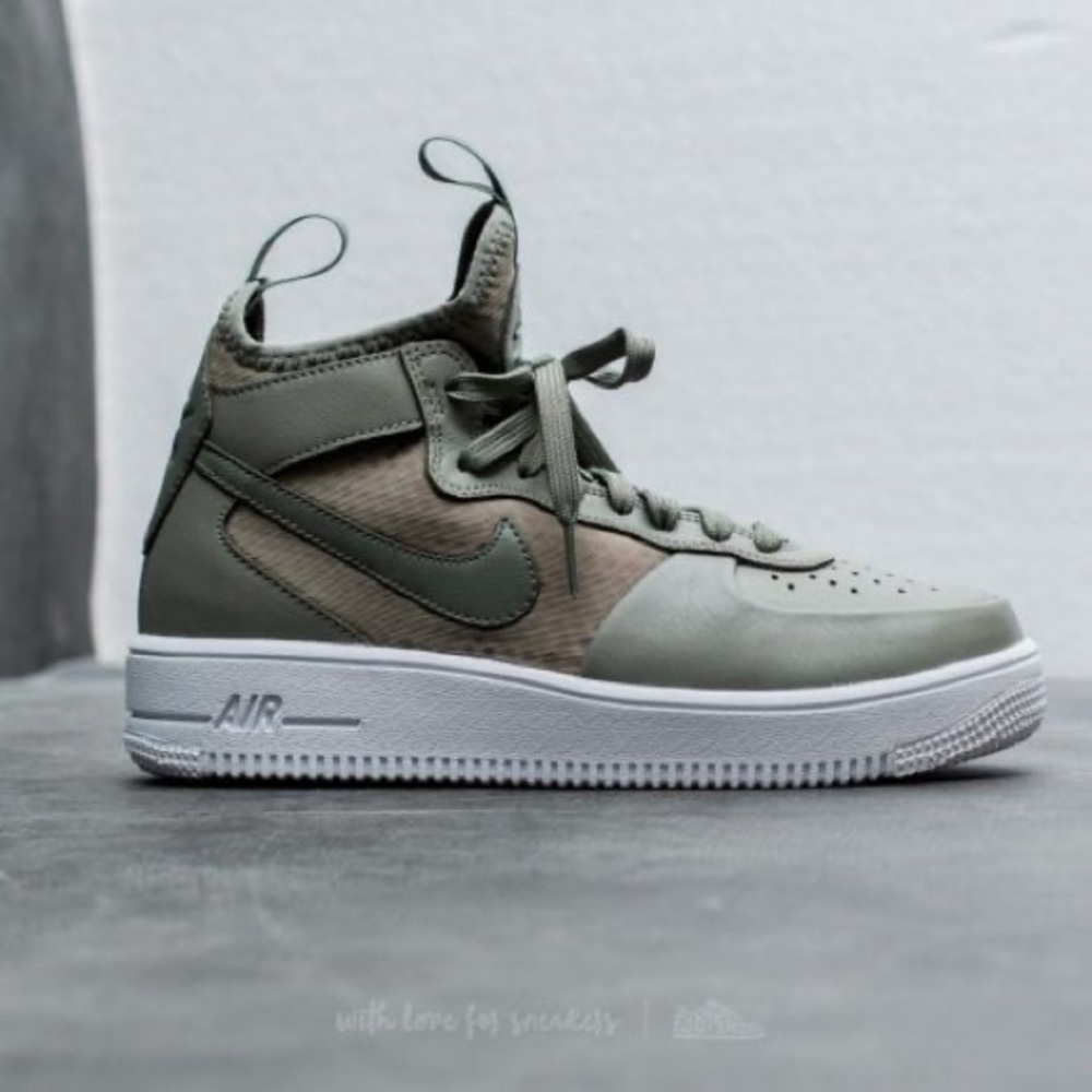 NIKE LIMITED EDITION Women’s Air Force 1 ULTRAFORCE MID